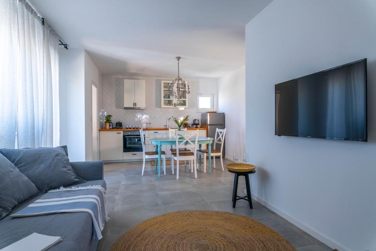 Charming Tale Apartments Modun19 Pirovac Exterior foto